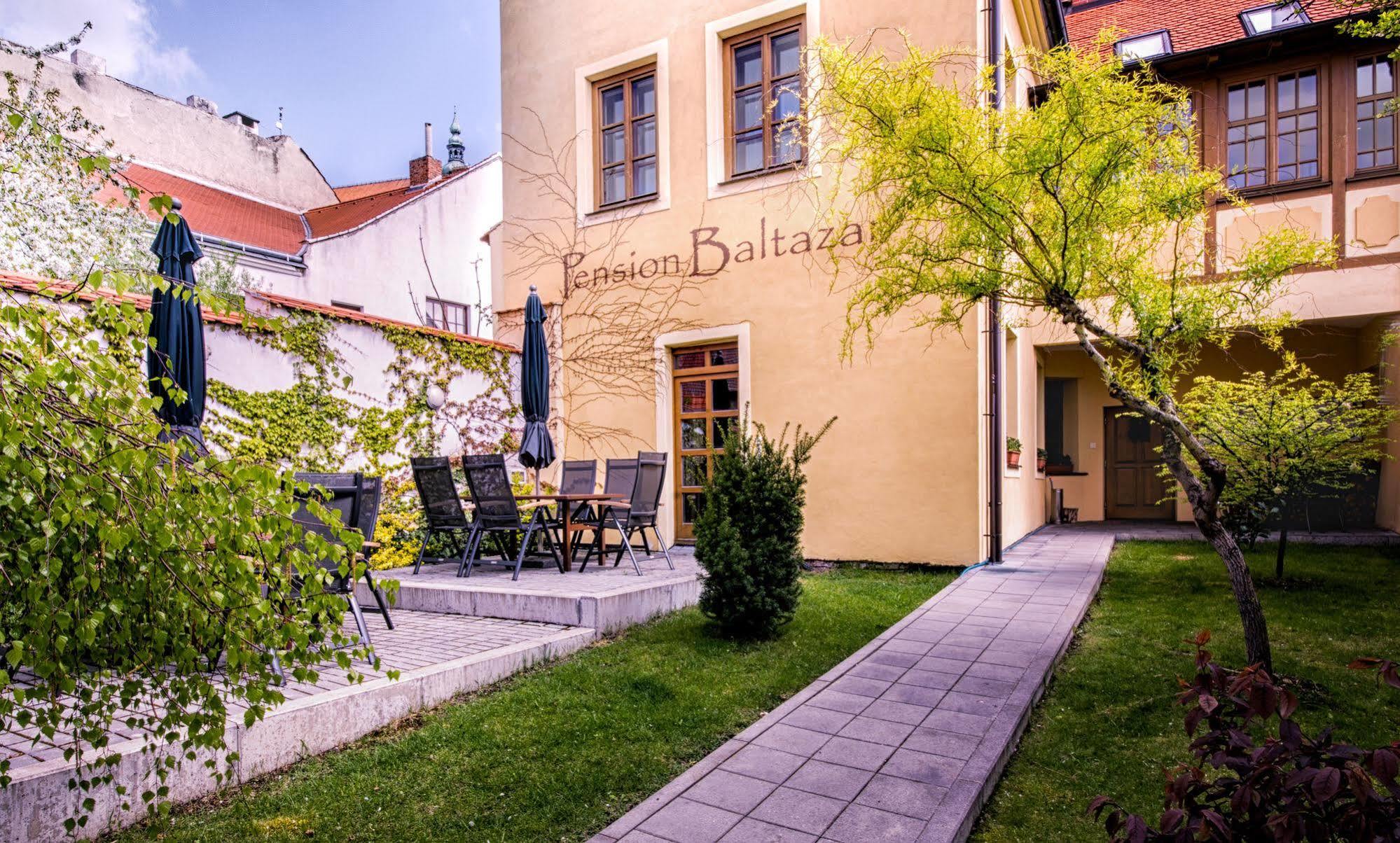 Penzion Baltazar Mikulov Eksteriør bilde